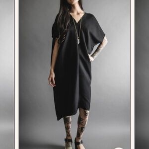 NWT Altar PDX Classic Kaftan in Silky Cupro
